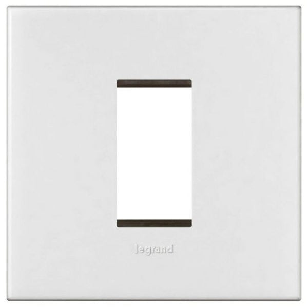 Legrand 575700 - 1MODULE WHITE COVER WITH FRAME ARTEOR PLATE