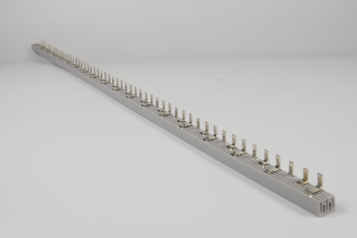 Siemens 8GB990SLLDP 2PHASE 1 MTR LONG WO END CAPS CAN BE CUT & USED FOR SHORTING 2P MCBs